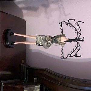 Doll jewelry stand holder